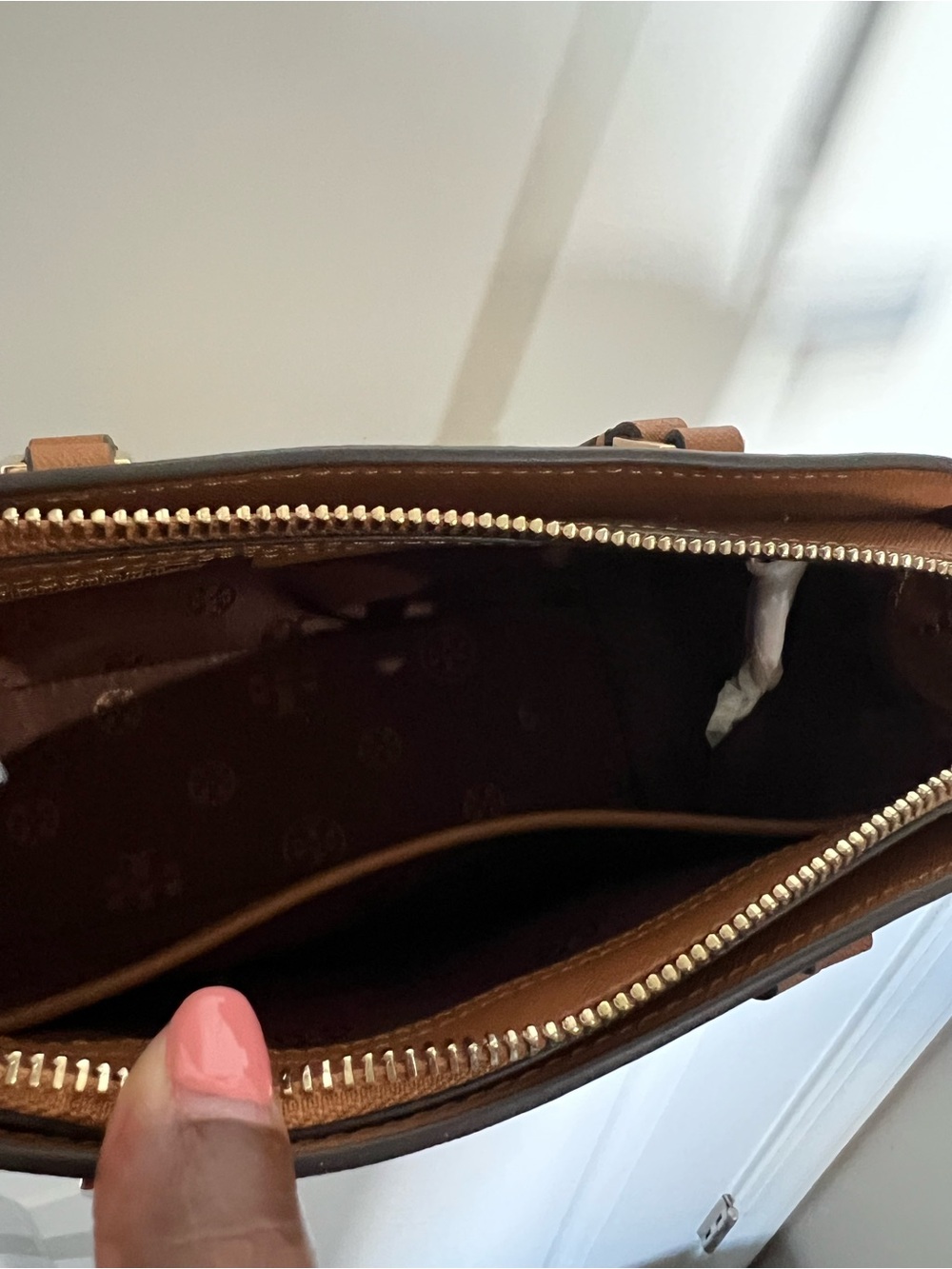 Tory Burch Brown Pebbled Leather Chain Crossbody - Picture 2 of 5